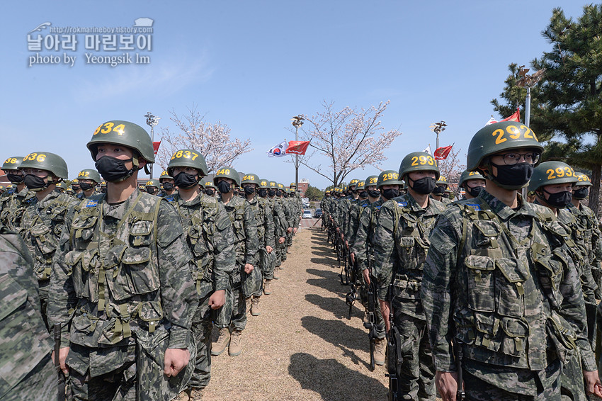 신병 1267기 2교육대 빨간명찰수여식_0940.jpg