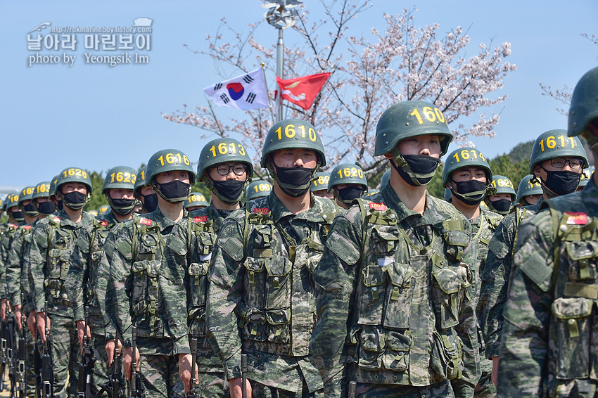 신병 1267기 1교육대 빨간명찰수여식_1046_13.jpg