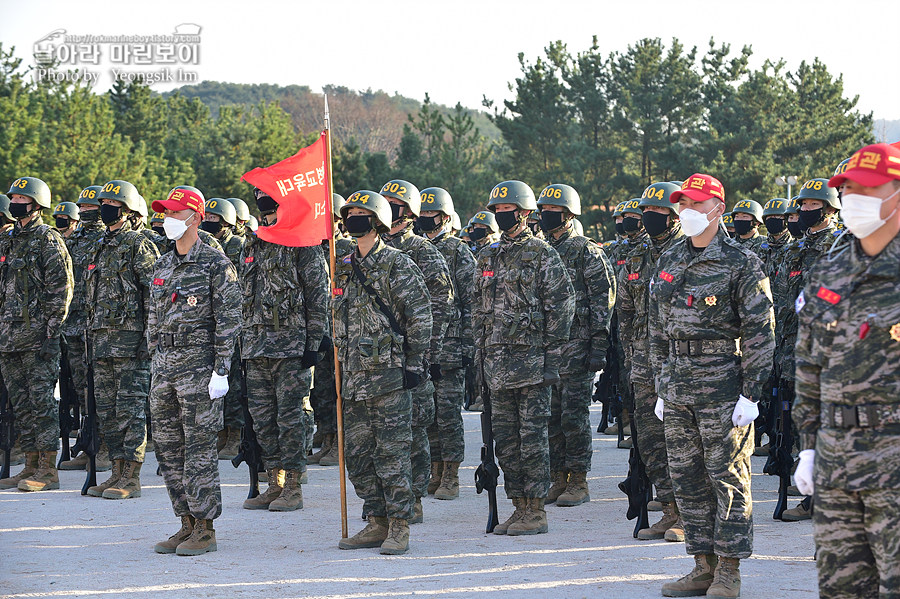 신병 1275기 빨간명찰수여식_3843.jpg