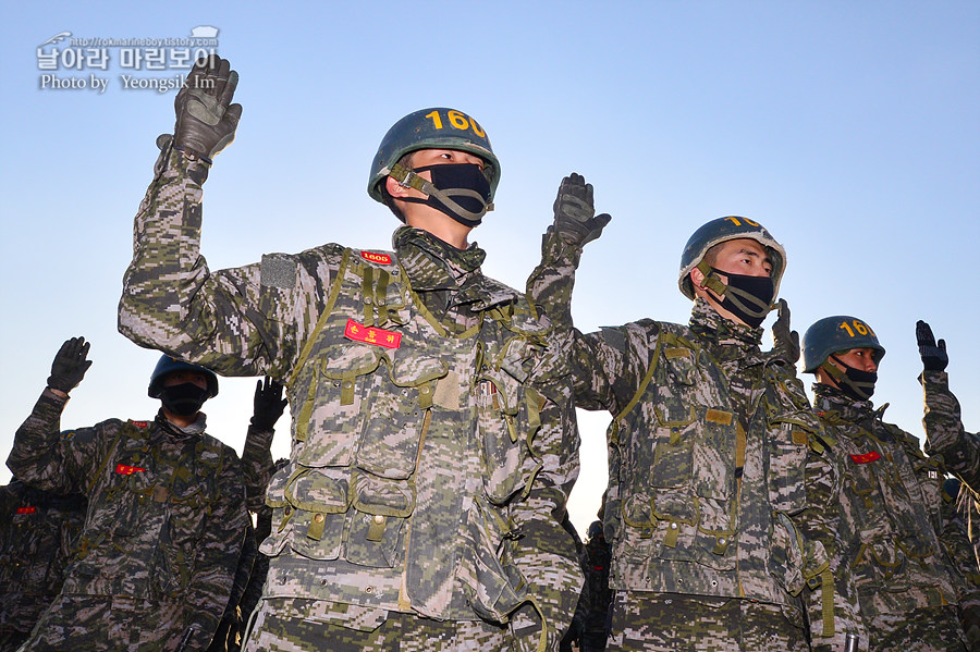 신병 1275기 빨간명찰수여식_0454.jpg