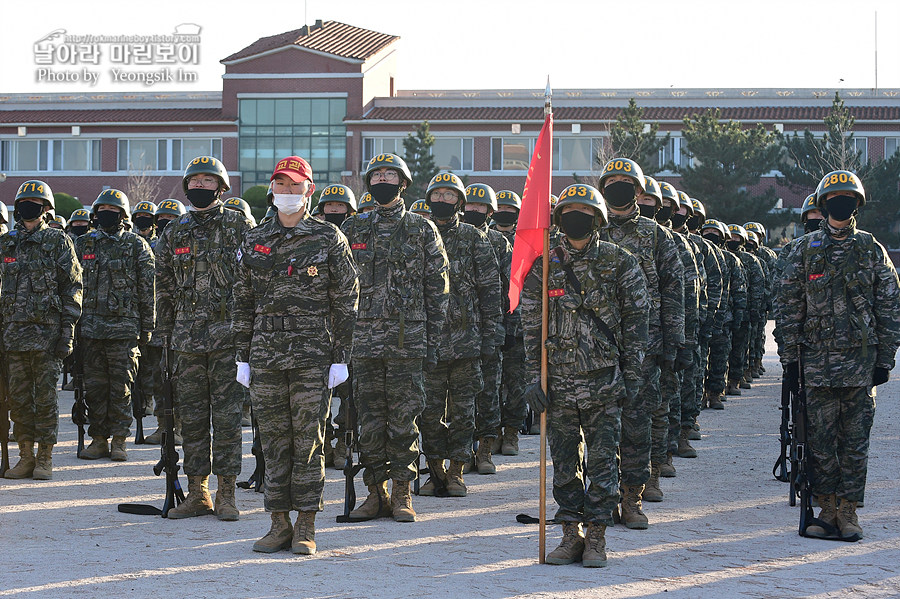 신병 1275기 빨간명찰수여식_3840.jpg