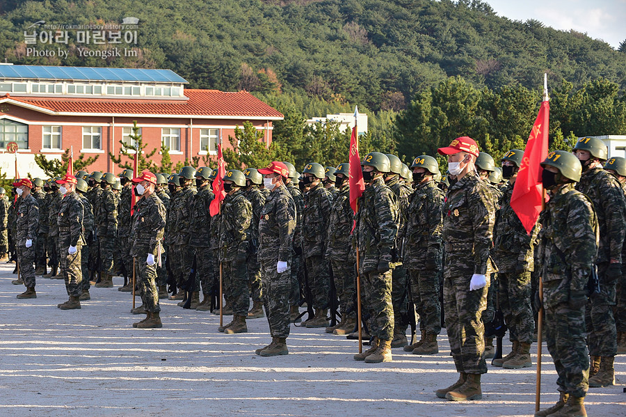 신병 1275기 빨간명찰수여식_3845.jpg