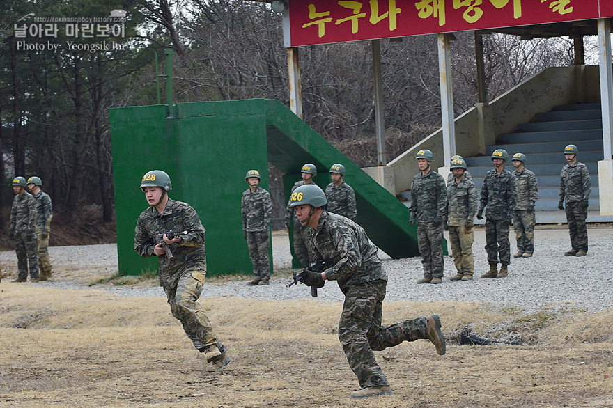 신병1301기_극기주_각개전투_2274.jpg