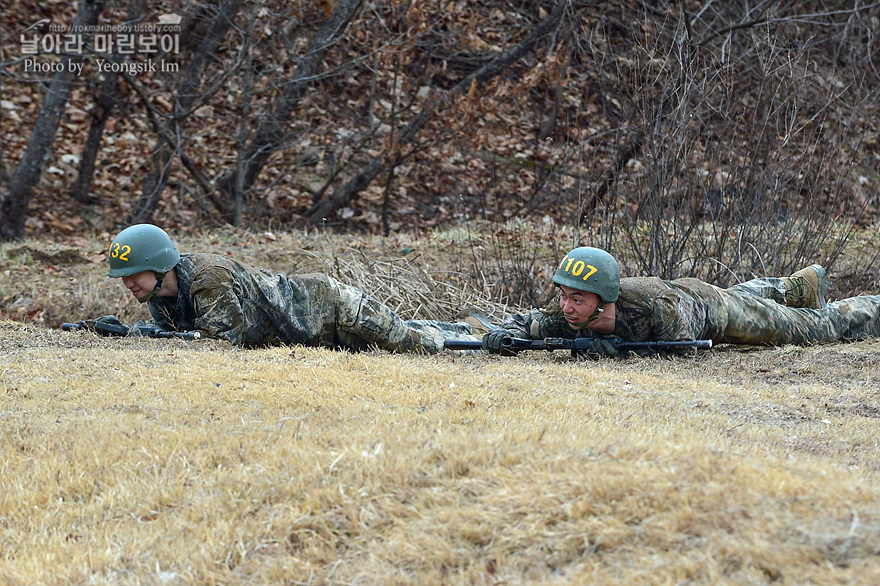 신병1301기_극기주_각개전투_2179.jpg