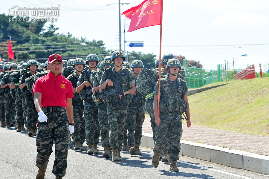 신병1297기_빨간명찰수여식_6377.jpg