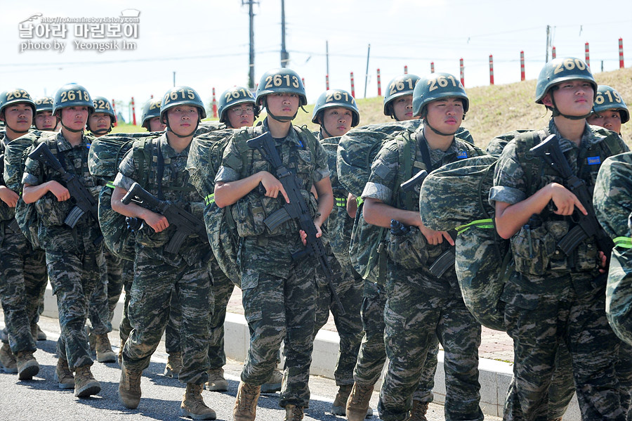 신병1297기_빨간명찰수여식_6411.jpg