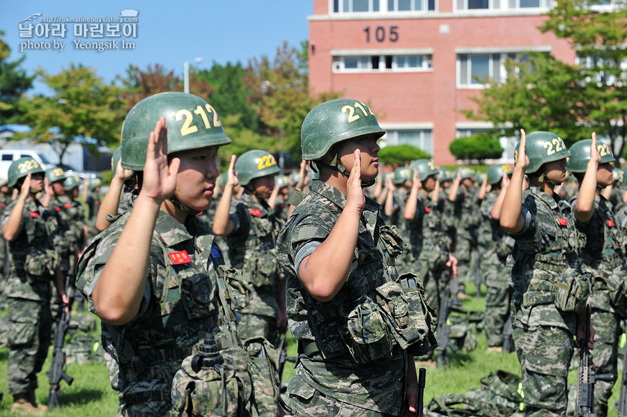 신병1297기_빨간명찰수여식_6528.jpg