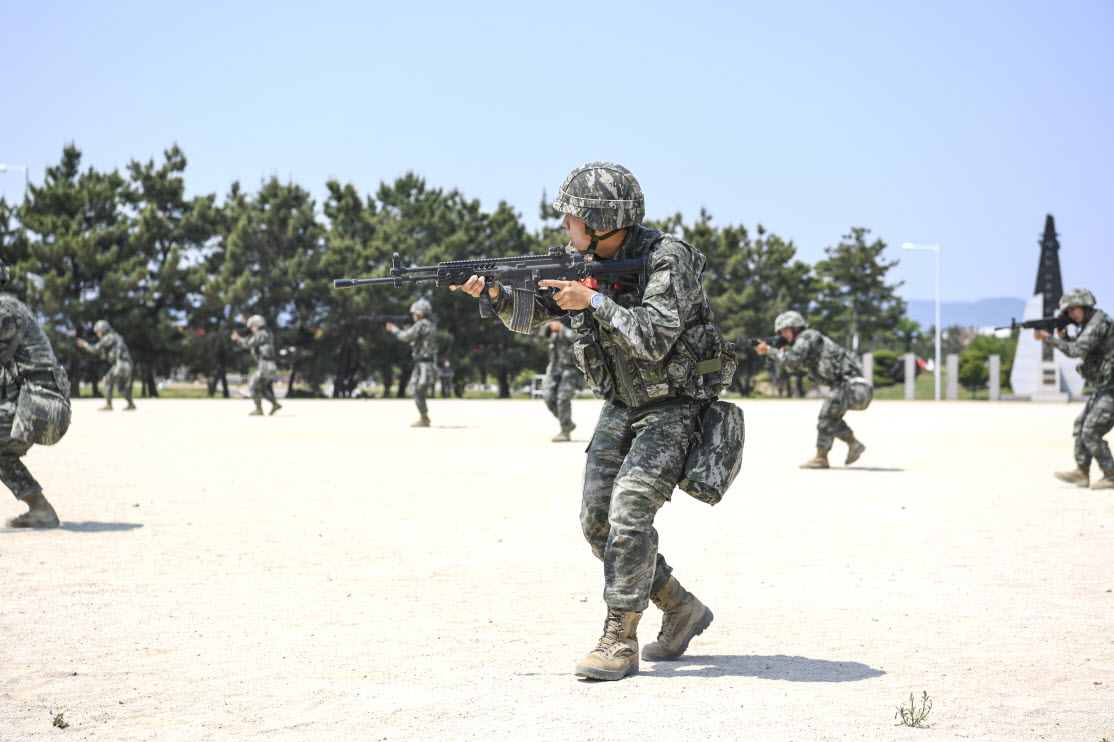 해병대 사관후보생 132기 교육사열 31.jpg