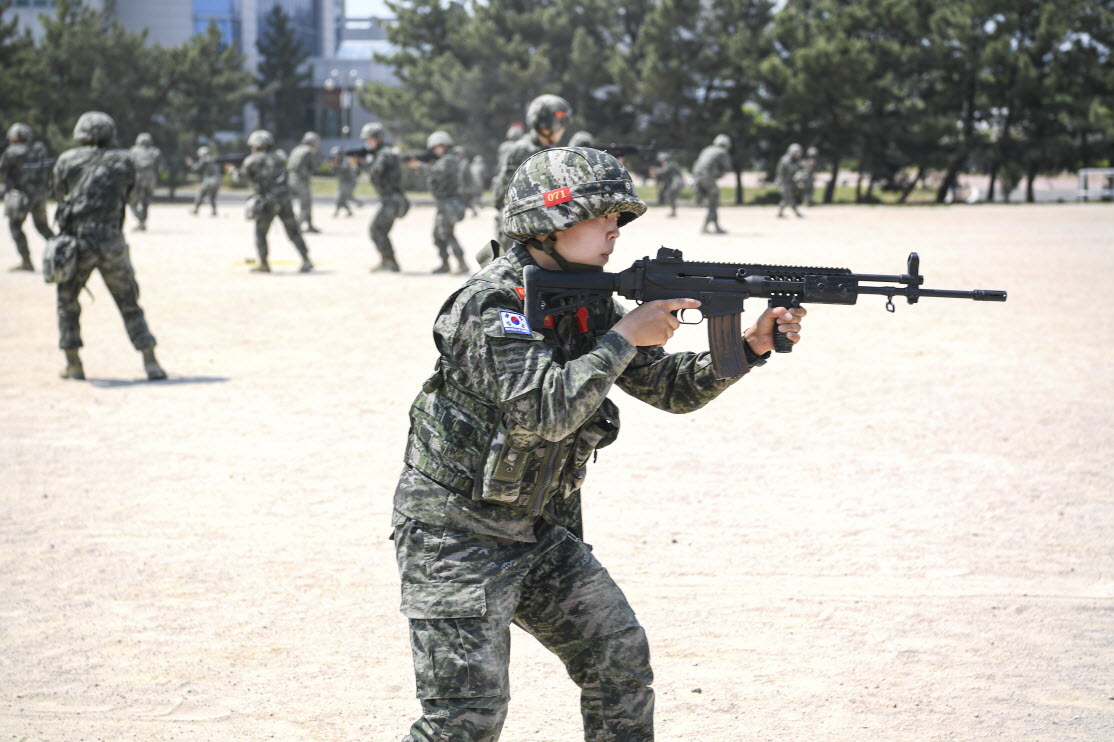 해병대 사관후보생 132기 교육사열 37.jpg