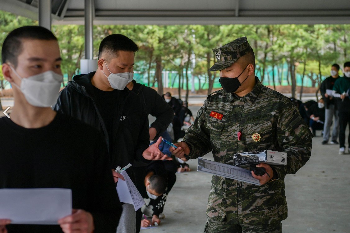 해병대 사관후보생 130기 입영.jpg