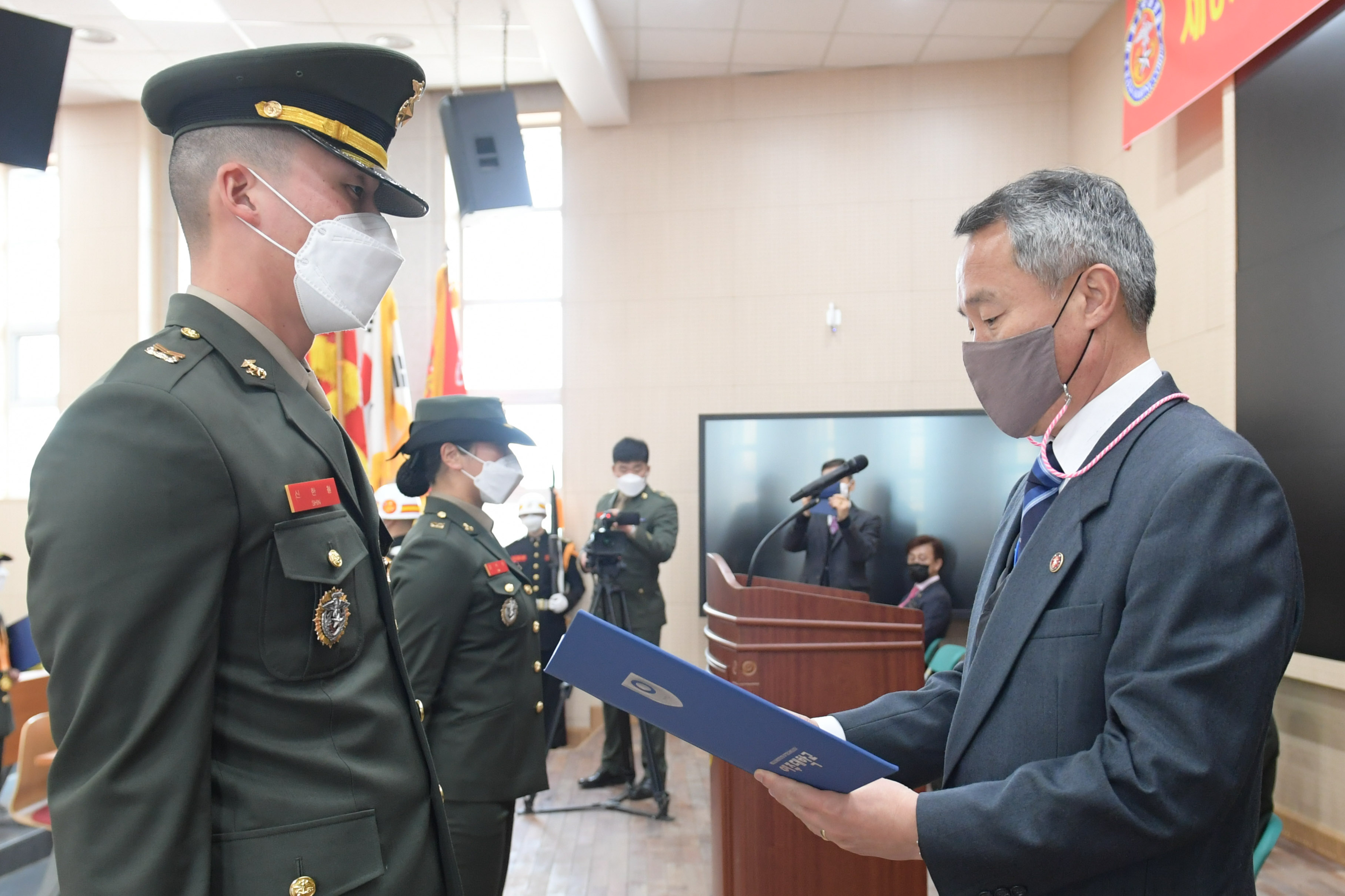 여주대학교 학군단 5기 임관 9.jpg