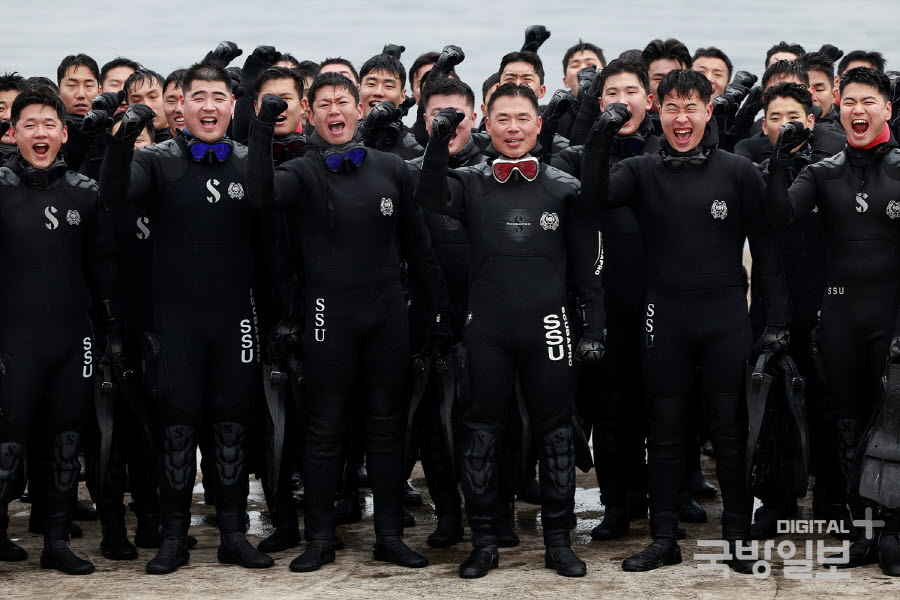 해군 특수전전단 해난구조전대 SSU 혹한기훈련  9.jpg