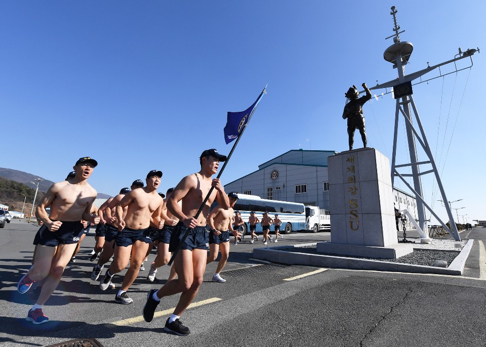 해군 심해잠수사 SSU 혹한기훈련 13.jpg