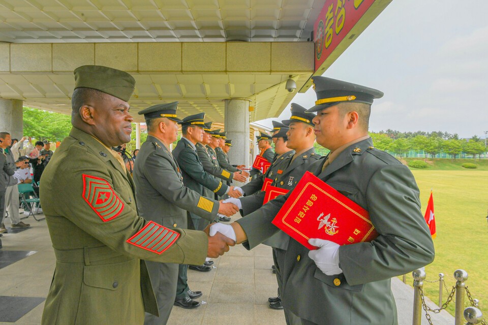 해병대 부사관 410기 임관 4.jpg