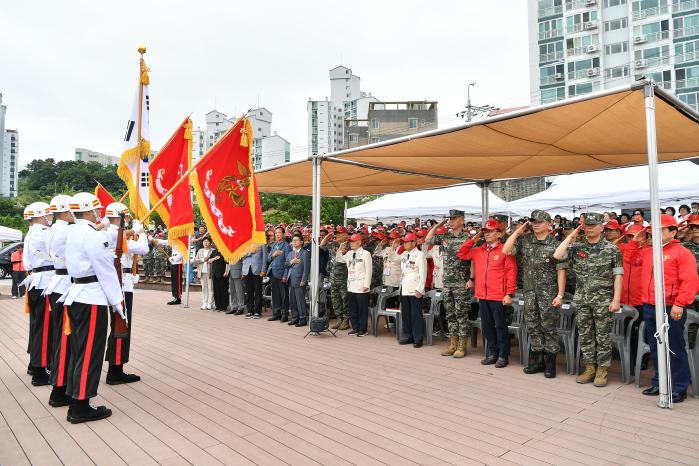 제76주년 통영상륙작전 전승기념행사.jpg