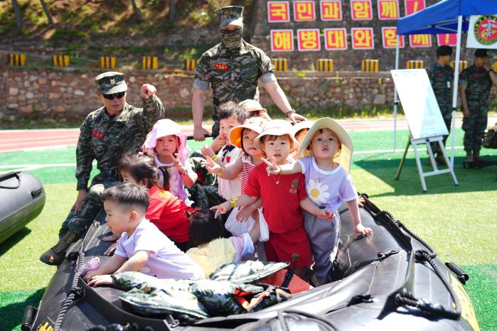 6여단, 지역 주민 부대 초청행사.jpg
