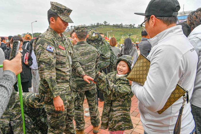해병대교육훈련단 신병 1335기 입영.jpg