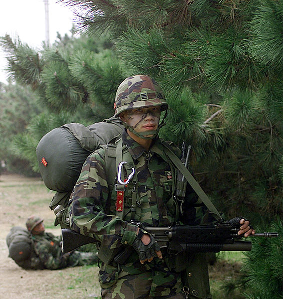567px-Daewoo_K2_rifle_DM-SD-01-05735.jpg