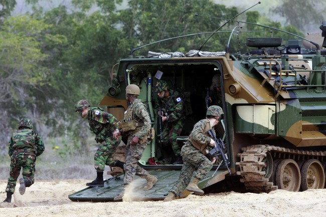 cobra-cviceni_0204THA_RAYONG_THAILAND_COBRA_GOLD_EXERCISE_15_650x433_.jpg