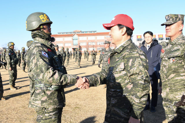 국방부장관.jpg