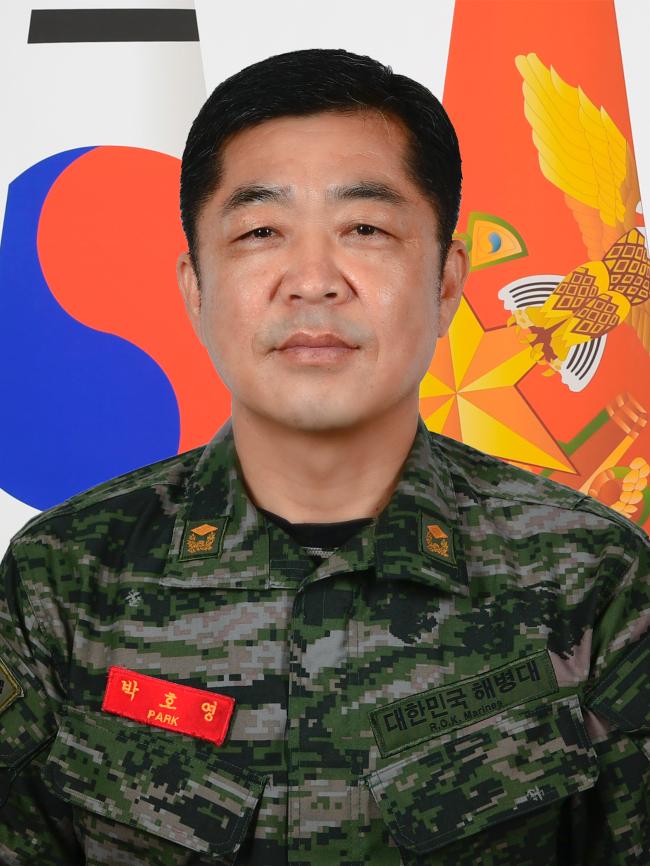 박 호 영 준위 해병대6여단 군수지원대대 해병대교 육훈련단 박병규 하사 아버지.jpg