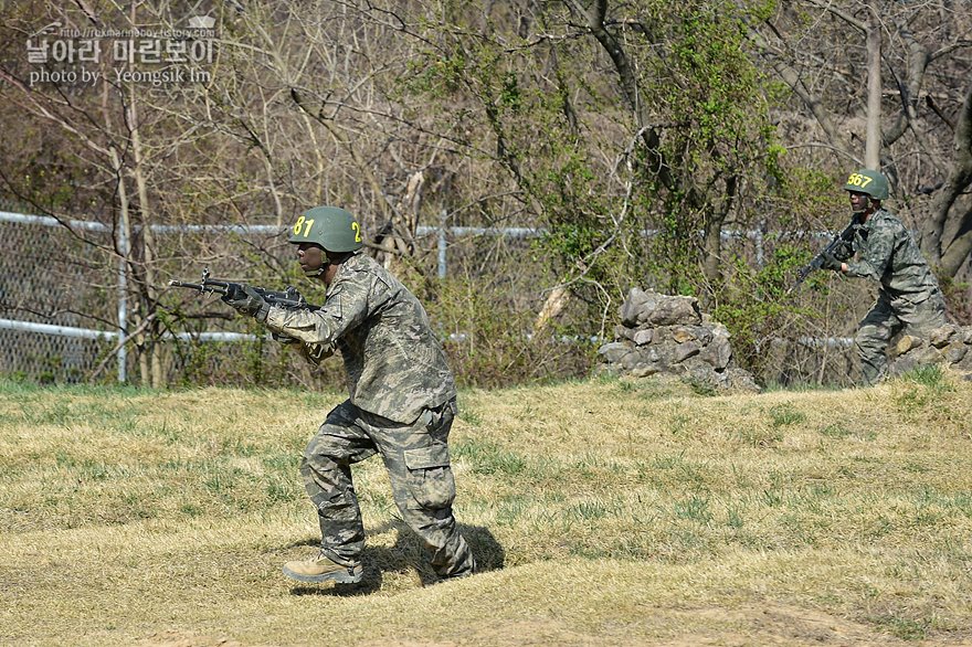 신병1315기_2교육대_각개전투_0467.jpg