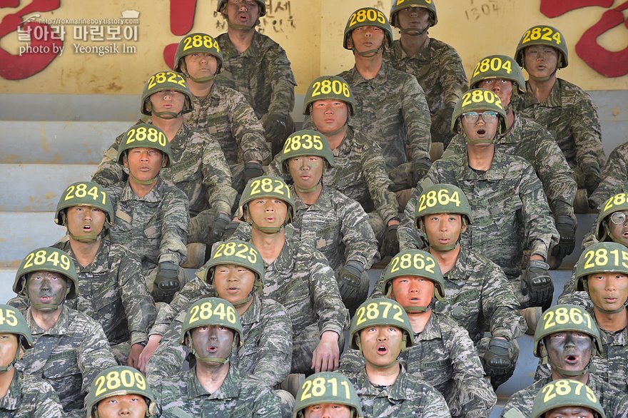 신병1315기_2교육대_각개전투_0402.jpg