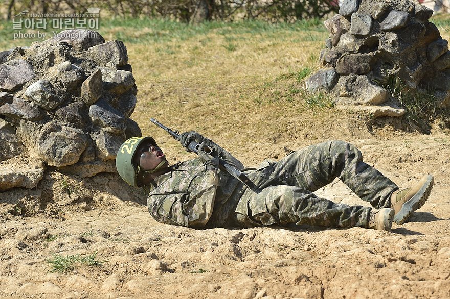 신병1315기_2교육대_각개전투_0445.jpg