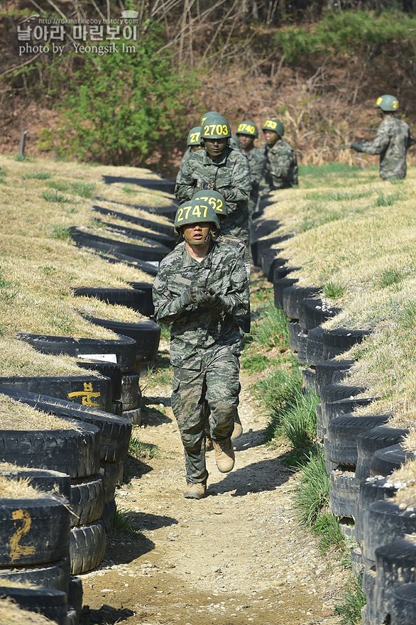 신병1315기_2교육대_각개전투_0421.jpg