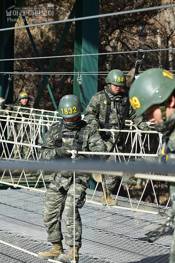 신병1301기_극기주_산악훈련_2064.jpg