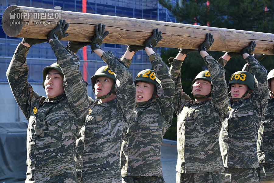 신병1315기_1교육대_장애물2_7245.jpg