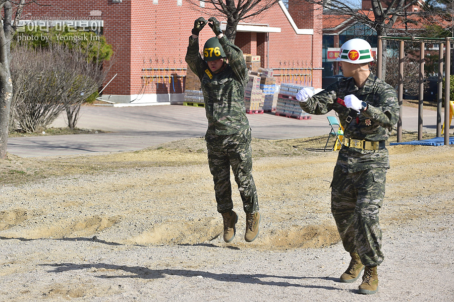 신병1315기_1교육대_장애물1_7333.jpg