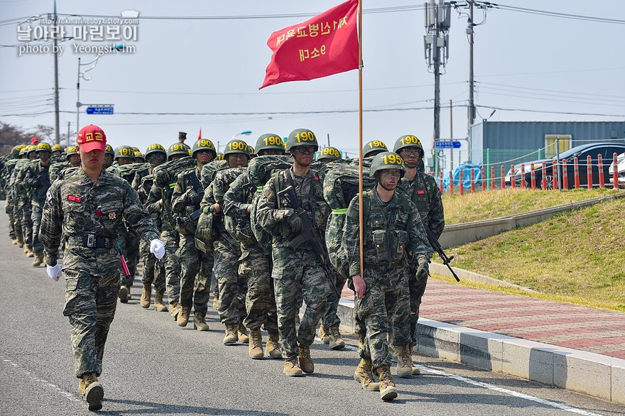 신병1315기_빨간명찰수여식_0893.jpg