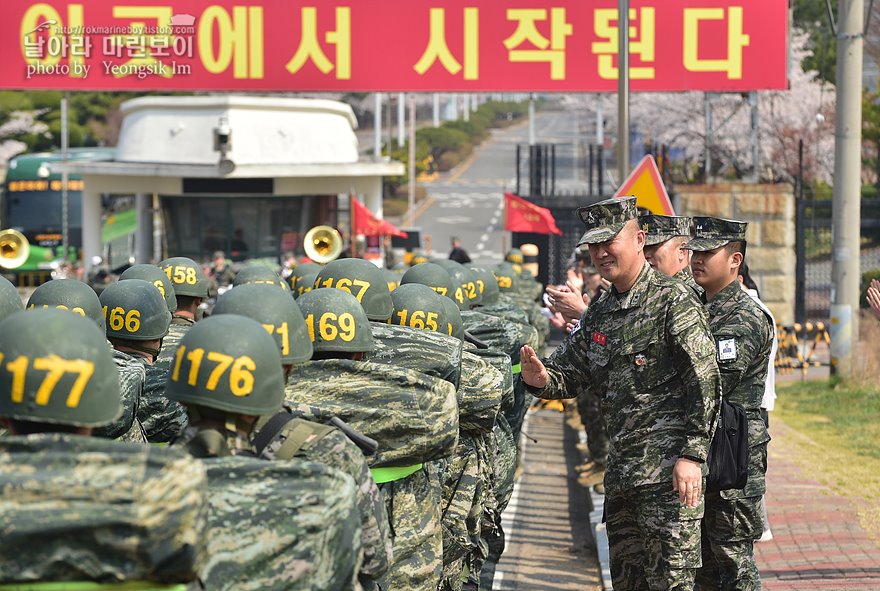 신병1315기_빨간명찰수여식_0868.jpg