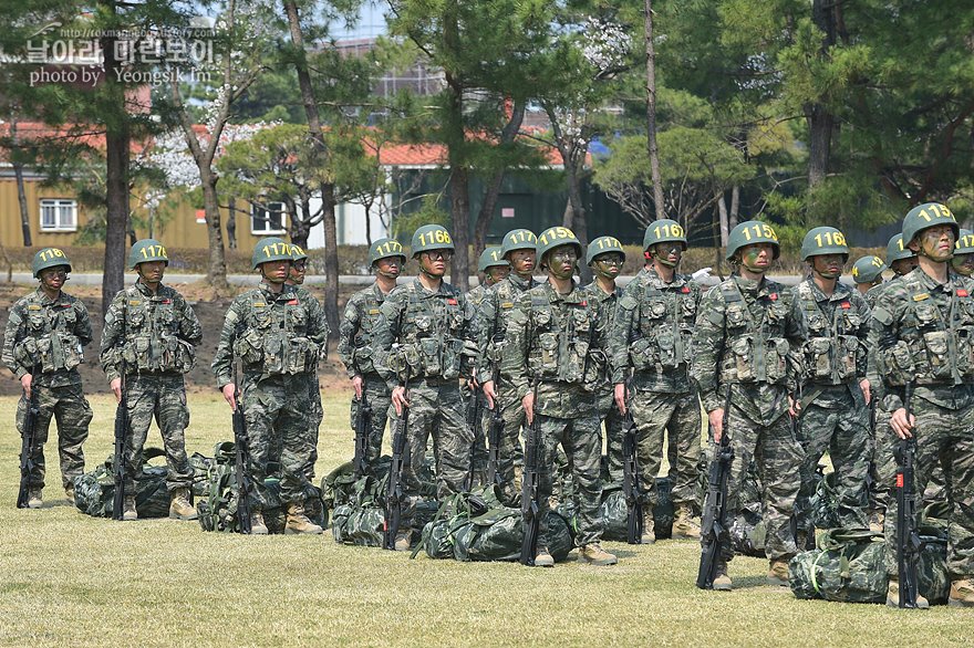 신병1315기_빨간명찰수여식_0982.jpg
