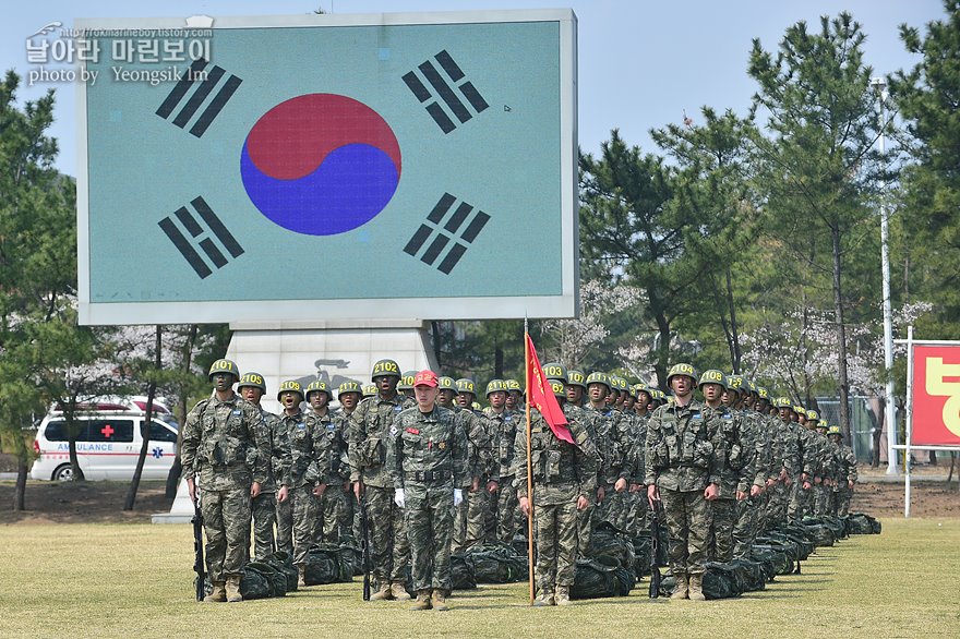 신병1315기_빨간명찰수여식_1041.jpg