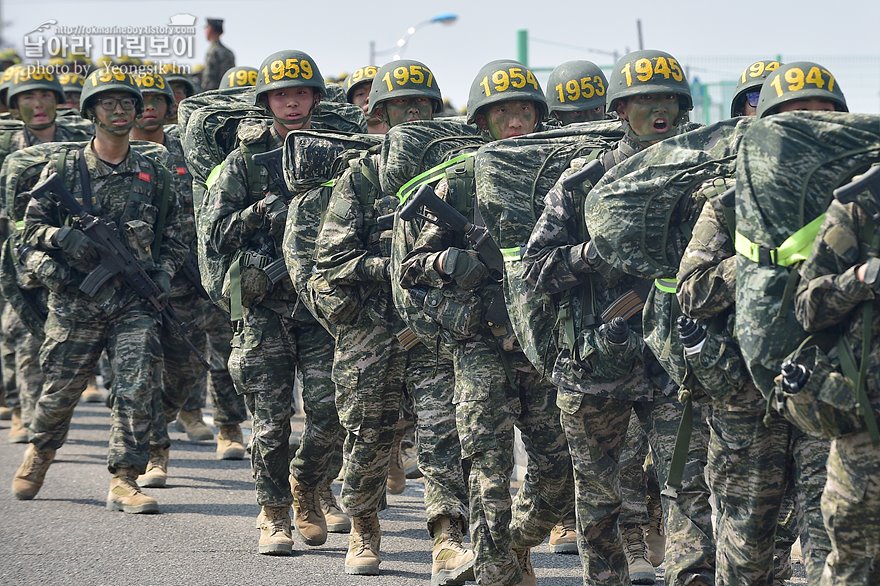 신병1315기_빨간명찰수여식_0901.jpg