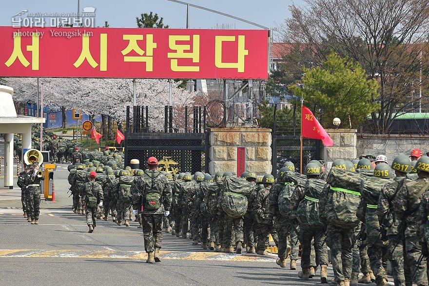 신병1315기_빨간명찰수여식_0944.jpg