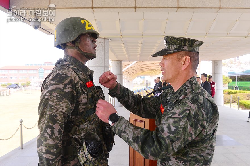 신병1315기_빨간명찰수여식_1055.jpg