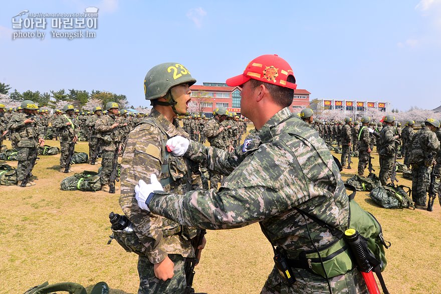 신병1315기_빨간명찰수여식_1058.jpg
