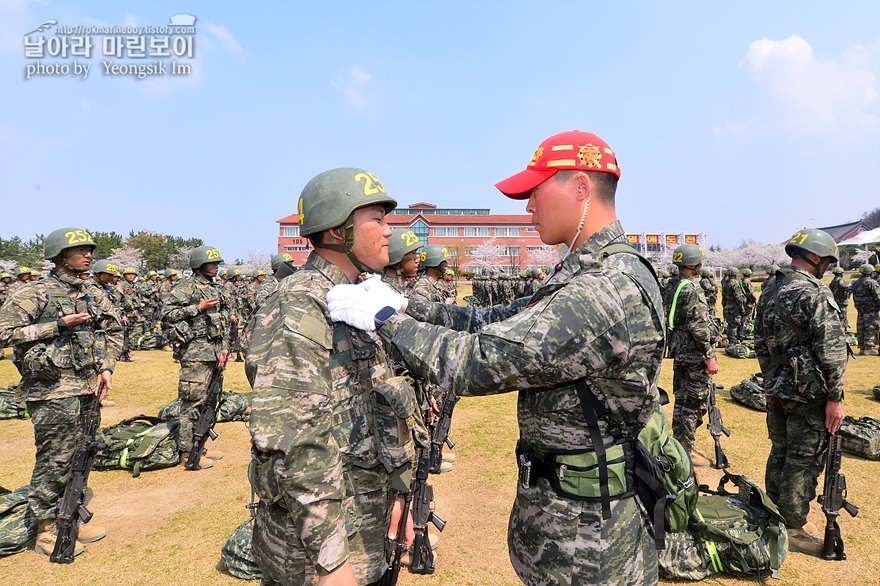 신병1315기_빨간명찰수여식_1060_1.jpg