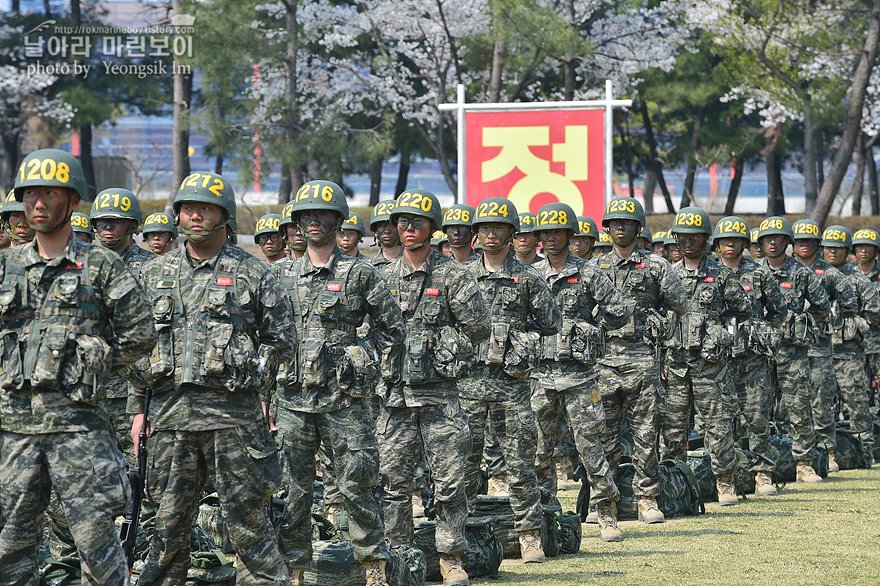 신병1315기_빨간명찰수여식_0988.jpg