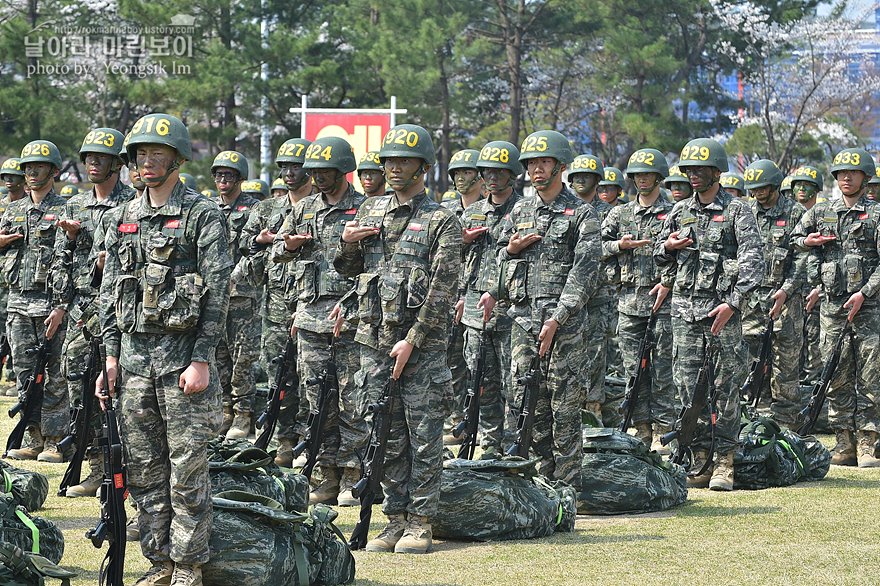신병1315기_빨간명찰수여식_1067.jpg