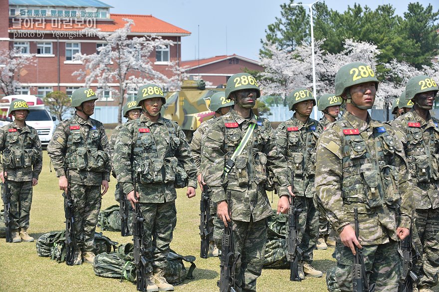신병1315기_빨간명찰수여식_1106.jpg