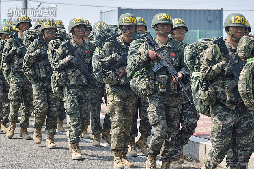 신병1315기_빨간명찰수여식_0859.jpg