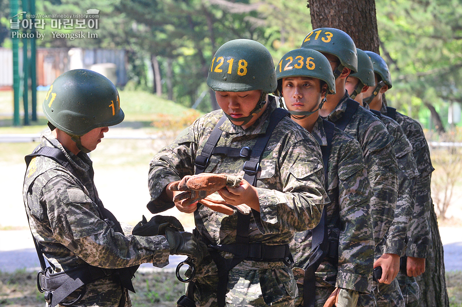 신병1295기 6주차  유격기초_7932.jpg