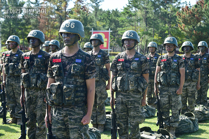 신병1309기 극기주 빨간명찰수여식_8487.jpg