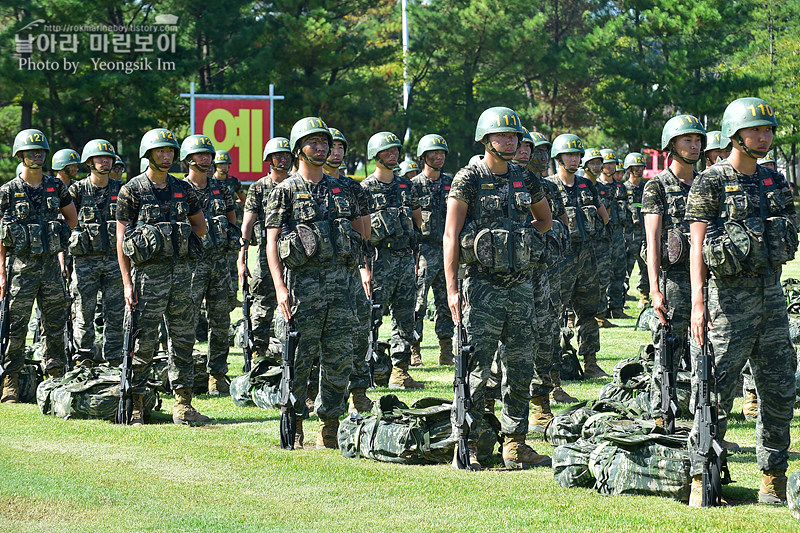 신병1309기 극기주 빨간명찰수여식_8399.jpg