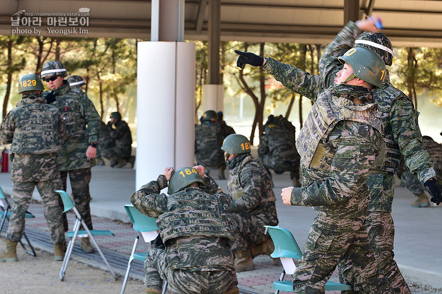 신병1301기 4주차 수류탄2_1074.jpg