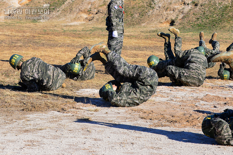 신병1287기2교육대5주차_공중돌격_2010.jpg